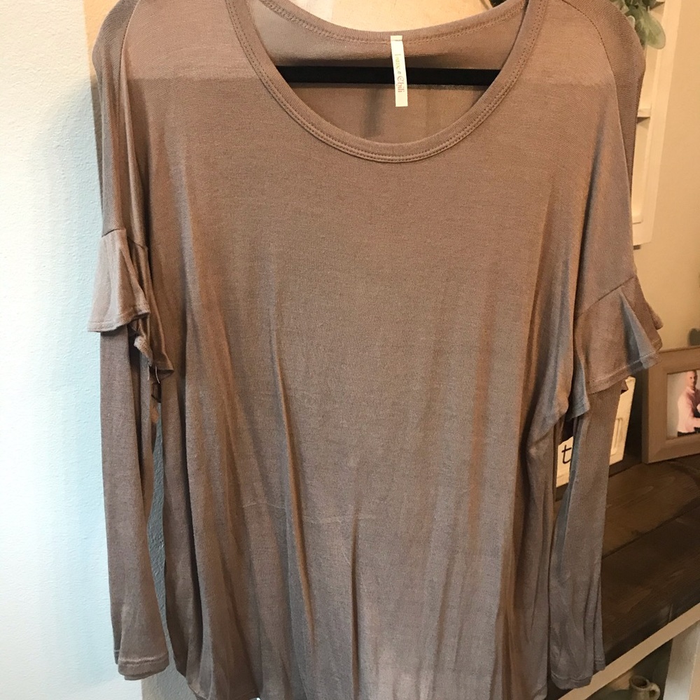 Long sleeve top
